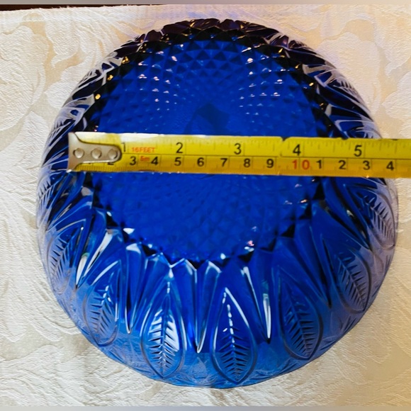 Royal blue cobalt blue glass deep serving bowl 24cm top diameter leaves pattern - Picture 7 of 15